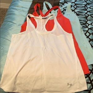 3/ $20 under armour tanks size m